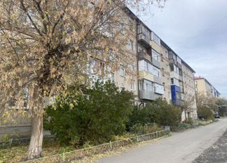 Продажа четырехкомнатной квартиры, 60 м2, Шадринск, улица Автомобилистов, 62