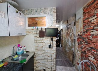 Продажа двухкомнатной квартиры, 42.8 м2, посёлок городского типа Лучегорск, 4-й микрорайон, 8