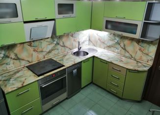 Продам четырехкомнатную квартиру, 76.3 м2, Глазов, улица Мира, 41