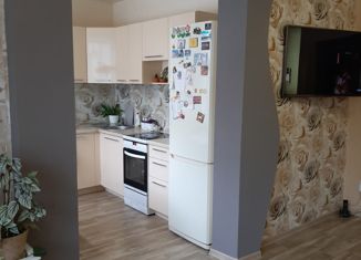 Продам четырехкомнатную квартиру, 86 м2, Озёрск, микрорайон Заозёрный, 7