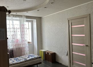 Продается 2-ком. квартира, 44 м2, Серов, улица Луначарского, 95