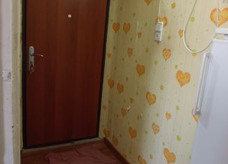 Продам трехкомнатную квартиру, 57 м2, Элиста, улица Юрия Клыкова, 138, 2-й микрорайон