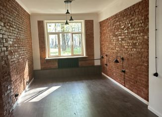 Продам 2-ком. квартиру, 46 м2, Москва, улица Фадеева, 6с1, метро Новослободская