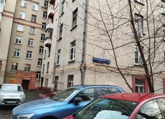 Продается 3-комнатная квартира, 92.9 м2, Москва, улица Маршала Бирюзова, 2, улица Маршала Бирюзова