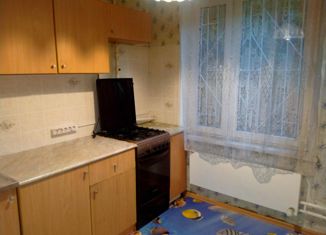 Продажа трехкомнатной квартиры, 57 м2, Москва, Профсоюзная улица, 156к1, метро Тёплый Стан