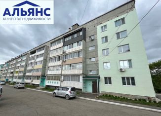 Продажа четырехкомнатной квартиры, 79 м2, посёлок городского типа Кавалерово, Кузнечная улица, 11