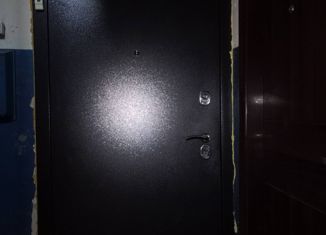 Сдаю 3-ком. квартиру, 38 м2, Дзержинск, Студенческая улица, 60