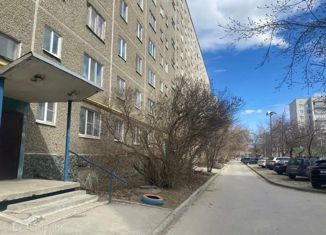Двухкомнатная квартира на продажу, 44 м2, Екатеринбург, улица Молодёжи, 80