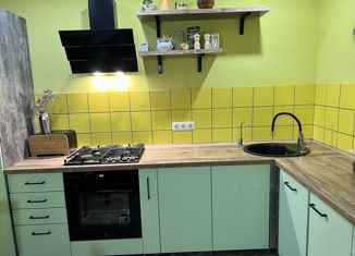 Продается 3-комнатная квартира, 58.3 м2, Саратов, улица имени А.В. Плякина, 1, ЖК Авиатор