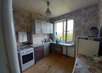 Продажа трехкомнатной квартиры, 63 м2, Новочеркасск, улица Авиаторов, 12