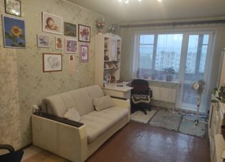 Продам 2-комнатную квартиру, 54 м2, Волосово, улица Восстания, 19