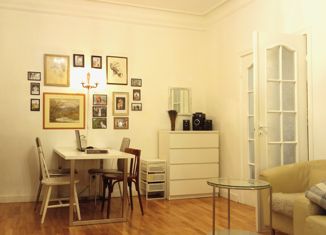 3-комнатная квартира на продажу, 91.5 м2, Санкт-Петербург, Перекупной переулок, 9, метро Площадь Александра Невского-1