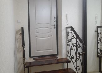 Продается 2-ком. квартира, 55 м2, Козьмодемьянск, 3-й микрорайон, 22