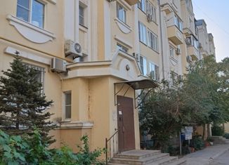 Продам 3-комнатную квартиру, 84.4 м2, Астрахань, улица Бурова, 10/1