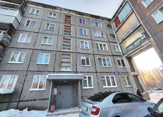 Продается трехкомнатная квартира, 49.5 м2, Петрозаводск, улица Жуковского, 36