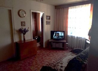 Продам 4-комнатную квартиру, 59.3 м2, Урюпинск, Советская улица, 152
