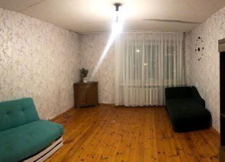 Трехкомнатная квартира в аренду, 63 м2, Екатеринбург, улица Стачек, 55, Орджоникидзевский район