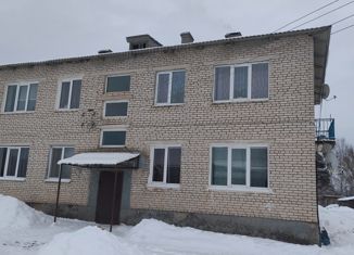 Продам трехкомнатную квартиру, 63.6 м2, Псковская область, местечко Шелонск, 9
