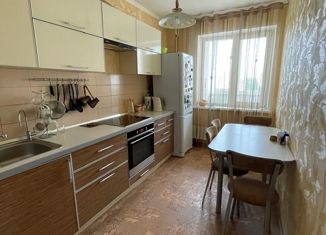 Трехкомнатная квартира на продажу, 69 м2, Самарская область, улица 70 лет Октября, 13
