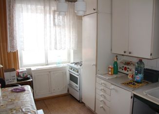 Продается двухкомнатная квартира, 49 м2, Челябинск, улица Калинина, 13