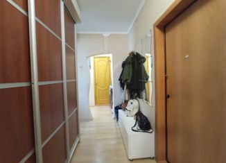 Продам 2-ком. квартиру, 50.4 м2, Первоуральск, бульвар Юности, 16