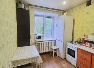 Продам 2-ком. квартиру, 44 м2, Заречный, Комсомольская улица, 23