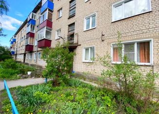 Продается двухкомнатная квартира, 40 м2, Грязи, Пионерская улица, 1