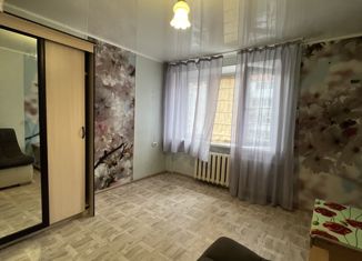 Продаю 1-ком. квартиру, 18.3 м2, Миасс, проспект Октября, 10