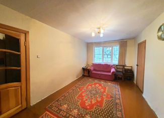 Продажа трехкомнатной квартиры, 47.5 м2, Барнаул, улица 80-й Гвардейской Дивизии, 6