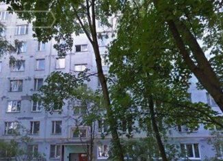 Продажа 3-комнатной квартиры, 57 м2, Москва, улица Артамонова, 11к2