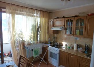 Продается 2-ком. квартира, 52.1 м2, Петропавловск-Камчатский, улица Ларина, 40, микрорайон Северо-Восток