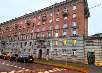 Продается 2-ком. квартира, 55 м2, Санкт-Петербург, улица Маринеско, 5, улица Маринеско