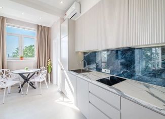 Продаю трехкомнатную квартиру, 65 м2, Сочи, переулок Трунова, 6с1, ЖК Альпийский Квартал