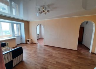 Продаю двухкомнатную квартиру, 42 м2, Новотроицк, улица Мира, 9