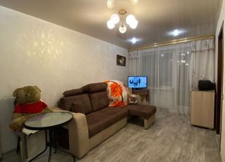 Продаю 1-ком. квартиру, 30.1 м2, Дальнегорск, проспект 50 лет Октября, 11