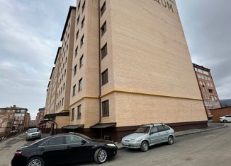 Продается 3-комнатная квартира, 100 м2, Северная Осетия, улица Зураба Магкаева, 83к6А