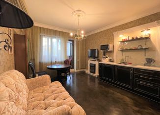 Продажа 2-ком. квартиры, 75 м2, Москва, улица Ватутина, 11, улица Ватутина