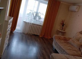 Продажа 2-комнатной квартиры, 47.2 м2, Альметьевск, проспект Строителей, 35