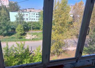 Продам 2-ком. квартиру, 50.2 м2, Бор, улица 3-й Микрорайон, 1