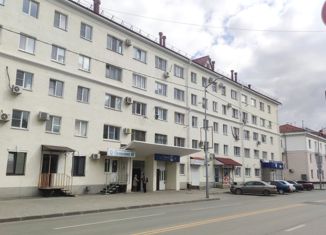 Продаю 1-комнатную квартиру, 13 м2, Курган, улица Ленина, 48