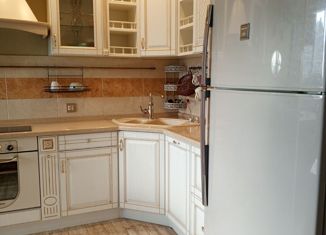 Продам трехкомнатную квартиру, 92.4 м2, Пермь, улица Чернышевского, 15Г, ЖК Альпийская Горка