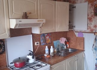 Продаю 4-комнатную квартиру, 102 м2, поселок городского типа Благовещенка, улица Гоголя, 1А