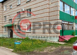 Двухкомнатная квартира на продажу, 43.5 м2, поселок городского типа Карабаш, Спортивный переулок, 12Б