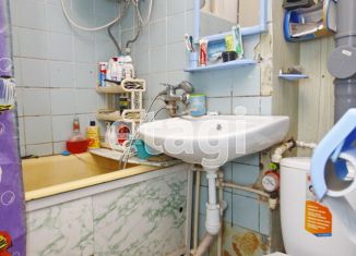 Продается 2-ком. квартира, 40 м2, Заводоуковск, Заводская улица, 3