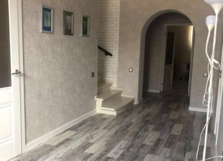 Продаю дом, 212.5 м2, Элиста, 1-й микрорайон