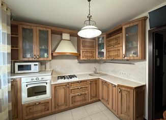 Продам 3-комнатную квартиру, 66 м2, Ижевск, Союзная улица, 33А, жилой район Аэропорт
