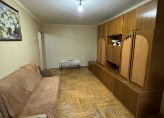 Продается однокомнатная квартира, 30 м2, Армавир, улица Маркова, 337