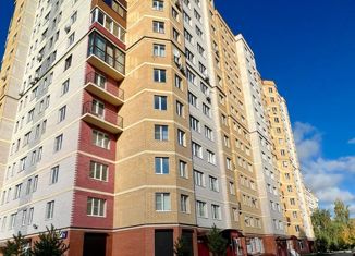 Продаю 3-комнатную квартиру, 81 м2, Конаково, Учебная улица, 1А