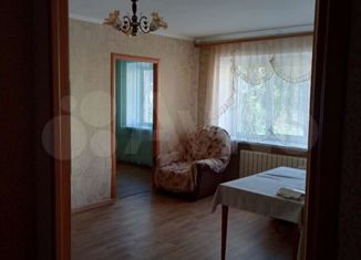 Продаю 2-комнатную квартиру, 43 м2, Лениногорск, улица Морякова, 3