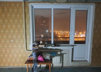 Продам 2-комнатную квартиру, 49.9 м2, Колпино, Заводской проспект, 32